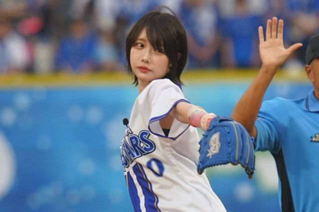 スタンドに轟いた「可愛い！」 あのちゃん登場にハマスタ熱狂!! 2年