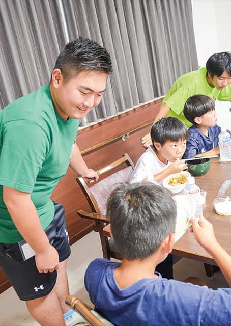 横須賀　子ども食堂に無料塾　学生らが子ども・子育て支援に助っ人〈横須賀市・三浦市〉