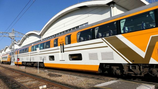 近鉄特急ビスタカー、今も斬新「2階建て」の伝統 初代は 近鉄特急ビスタカー、今も斬新「2階建て」の伝統 初代は