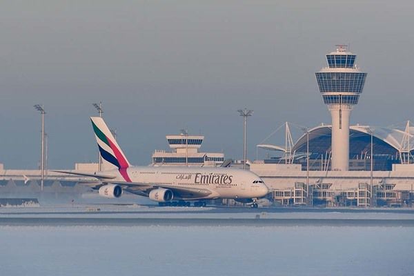 超スゴイ！ 豪雪襲った独の空港に「こんなの見たことない」光景出現 世界から驚愕の声集まる