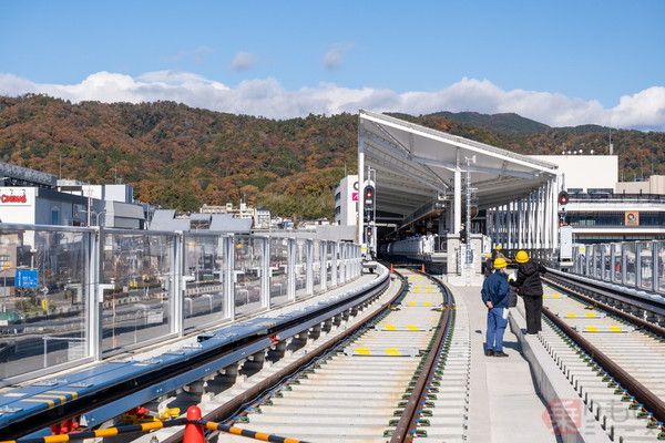 「山がすぐそこだ！」延伸秒読み「北大阪急行」開業直前の特別公開 御堂筋線の新たな終着駅とは？