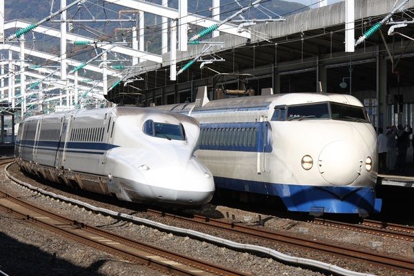 15年前まで走ってた!? 高速鉄道の元祖「0系」は何がスゴかったのか 世界も味方につけた新幹線（乗りものニュース）｜ｄメニューニュース（NTTドコモ）