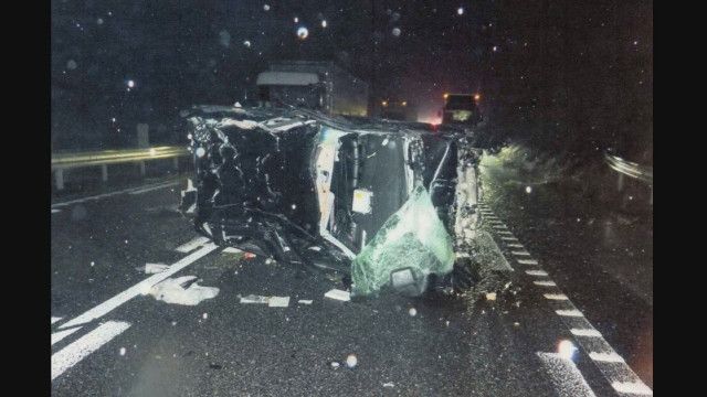 20歳の女子大学生２人が乗った軽乗用車 夜の高速道路で横転…１人死亡１人重傷