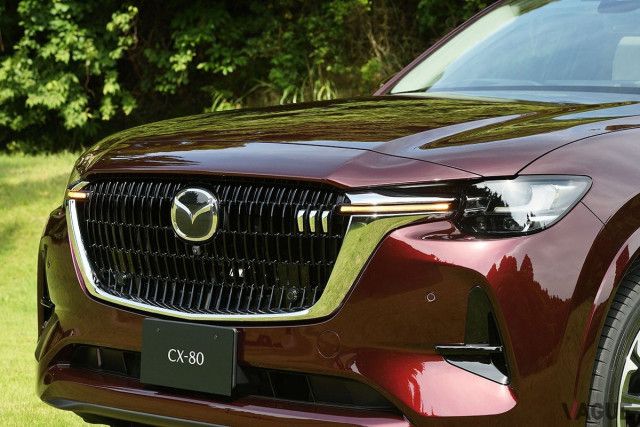 日本仕様の「CX-80」初公開！ マツダ最大のボディサイズを誇る「ラグジュアリーSUV」の魅力とは？ 新3列シート車はCX-60やCX-8 と何が違う？（VAGUE）｜ｄメニューニュース（NTTドコモ）