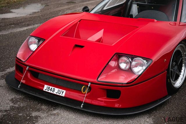 ワケありのフェラーリ「F40」でオークションが白熱!? 心臓部はなぜか「自然吸気V12エンジン」  唯一無二のマシンはいかにして誕生した？（VAGUE）｜ｄメニューニュース（NTTドコモ）