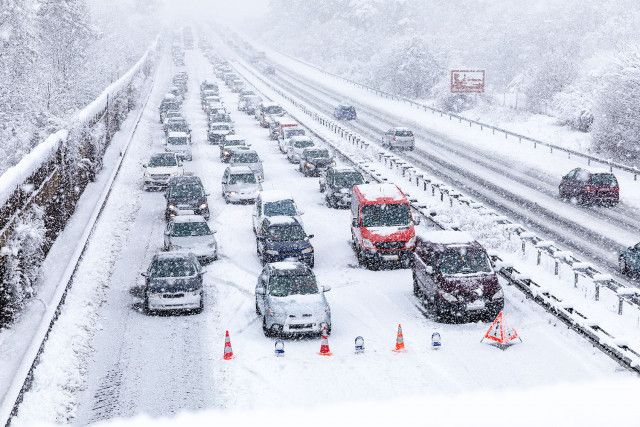 大型トラックは基本雪道に強い……が弱点は急勾配にあった！（WEB CARTOP）｜ｄメニューニュース（NTTドコモ）