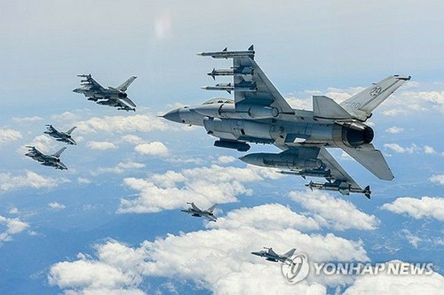 韓国軍　Ｆ３５Ａなど戦闘機約２０機で打撃訓練＝北の衛星打ち上げ予告に対応
