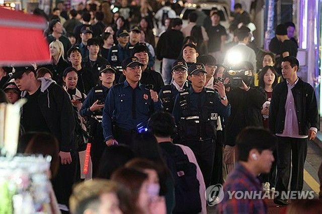 警察制服の販売・着用は違法 ハロウィーン控え集中取り締まり＝韓国（聯合ニュース）｜ｄメニューニュース（NTTドコモ）