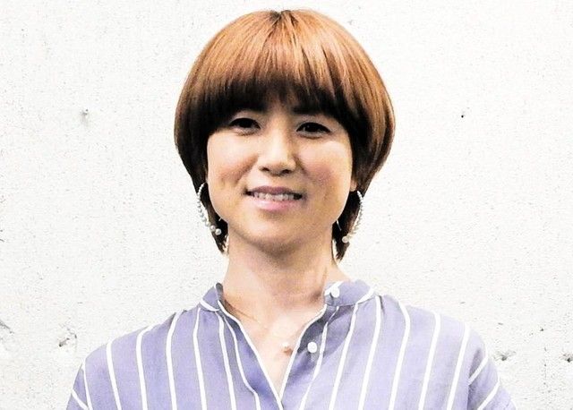 hitomi48歳、25年前のポラ写真を公開「かっちょいー」「これぞhitomi！って感じ」の声（よろず～ニュース）｜ｄメニューニュース（NTTドコモ）