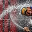 F1ハミルトンが涙　母国で優勝飾る