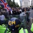 英の極右暴動　難民滞在先も襲撃