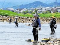 「やっとこの季節きた」…福井県内でアユ釣り解禁、初日の釣果は？ 今シーズンからリールやルアーOK