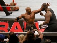 【WWE】“筋肉魔人” ラシュリーと “巨人”オモス&MVPのハンディキャップ戦が「ヘル・イン・ア・セル」で決定