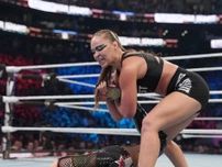 【WWE】“地球上で最も危険な女”ロンダ・ラウジーがショッツィを下して王座防衛に成功