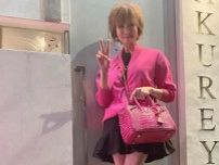 「リカちゃん人形みたい」小柳ルミ子、71歳の超ミニスカ美脚ショットを公開し話題に！ 「素敵です」