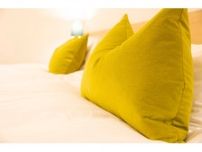 「枕カバー」を変えるだけで、睡眠＝運気充電時間に!? 金運師に教わる、枕に良い色・良くない色