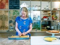 〈ミナ ペルホネン〉の愛するパリの店が、期間限定で日本に。「Anna`s Kitchen」が7月21日まで『puukuu 食堂』にオープン。