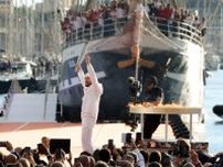 パリ五輪の聖火がフランスに到着　ギリシャから帆船で地中海渡る