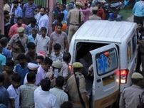 宗教儀式で転倒事故、100人超死亡　死者の大半が女性　インド北部