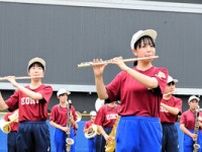 習志野と拓大紅陵の吹奏楽部が競演　千葉大会の開会式を盛り上げ