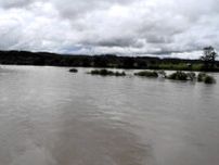 北海道北部で記録的な大雨 雨竜川が氾濫　「浸水した稲はダメだ」