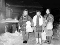 細倉鉱山を撮った故・寺崎英子の写真集が受賞　市井の女性の記録発掘