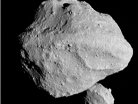 小惑星ディンキネシュの衛星は、小惑星が崩れた破片から形成されたか