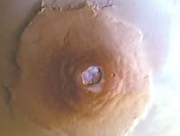 火星の赤道付近で予想外の水の霜が発見された