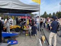 B-Max Racing Teamが厚木基地の日米親善春祭りにレースカーを展示。乗車体験やサイン会で盛り上がる