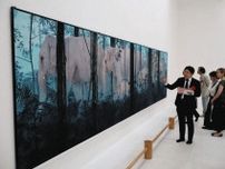 日本画で動物園の人気者　浜松市秋野美術館・特別展が３日開幕　