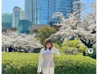 テレ朝・田中萌アナ、桜をバックに白ベースの春コーデを披露