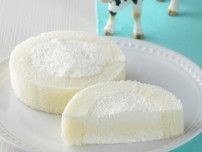 ローソン×生クリーム専門店「ミルク」のコラボスイーツ＆パンに新作！　“真っ白”な練乳ロールケーキなど6品