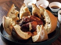 世界が注目する「ニュー台湾グルメ」 焼き立てパンからチキンが飛び出す⁉  スパイスで仕上げた牡蠣、黄金麺も…