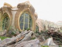 【ファンタジースプリングスホテル】 宿泊者だけが入れる庭園には 幸せそうなベルと野獣の魔法の泉が！