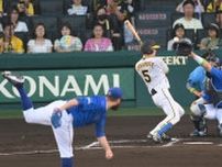 阪神・近本ヒヤリ！頭部付近の一球にヘルメ吹っ飛ぶ　甲子園騒然も９球目を二塁打