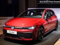 2025年1月発売のマイナーチェンジ版の新型VWゴルフを初見せ　光るエンブレムでライバルと差別化