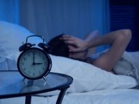 更年期で眠れない時どうする？不眠の原因と自宅でできる対処法