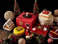 ザ・リッツ・カールトン東京23年クリスマスケーキ、“レコードプレーヤー”型チョコ細工のケーキなど