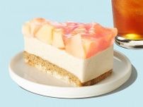 スターバックス ティー ＆ カフェ“白桃ゼリー＆アールグレイムース”の2層仕立てケーキ