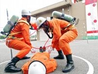 引揚救助、はしご登はん 県大会の訓練成果を披露　福島県伊達地方消防組合で消防長査閲