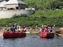自然やダムに理解深める　福島県三春町で教室　親子ら楽しむ　水生生物など観察