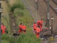 フランス高速鉄道の放火事件に関連して男1人拘束　線路敷地内の電気設備付近で目撃