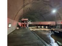 大型トラック同士がトンネル内で衝突　雨によるスリップ原因か＜福島・会津若松市＞