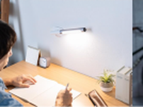 サンワダイレクトの「充電式LEDライト」は壁付けにもハンディにもなる自由度が魅力！