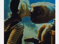 「スター・ウォーズ」や「E.T.」……映画が描いてきた宇宙人の系譜と監督たちの思想