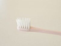 広がってしまった毛先が真っ直ぐに！　簡単に歯ブラシを復活させる方法とは？