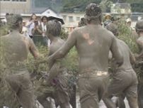 日本三大御田植祭の伊勢神宮「伊雑宮御田植祭」　裸男たちが竹を倒して泥だらけで奪い合う「竹取神事」も
