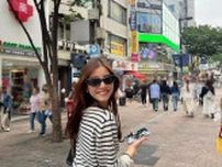 新木優子、韓国でのお忍びプラベショット！私服の振り向き姿に「日本じゃ絶対パニックになる」「天使」