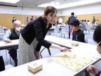 帯広出身の女流棋士・渡部愛さん　故郷で指導対局　初の「流田杯」開催も