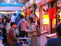 「はしご酒」で人の輪広がる　釧路赤ちょうちん横丁で開催